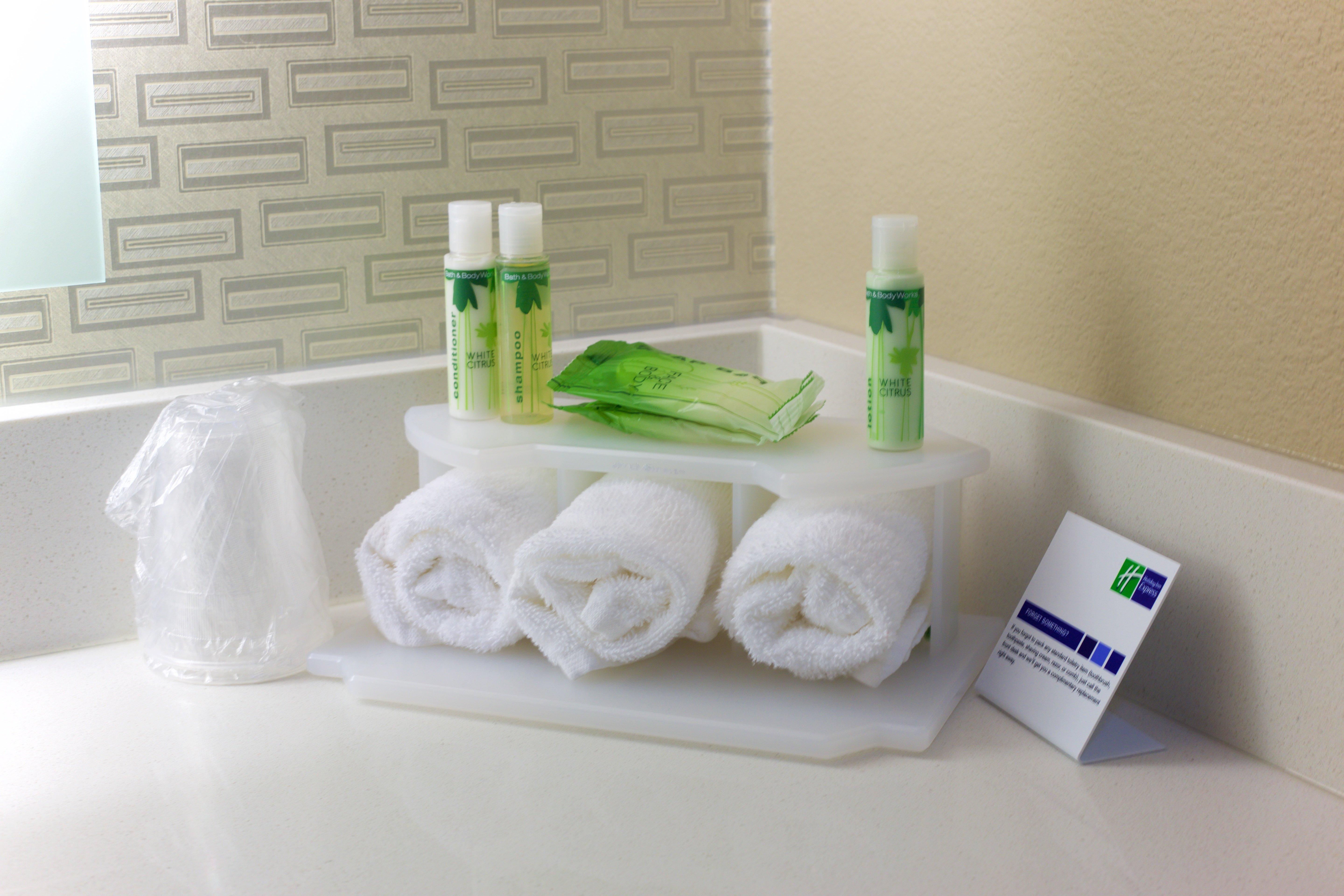 Holiday Inn Express Fargo Sw I94 Medical Center, An Ihg Hotel Esterno foto