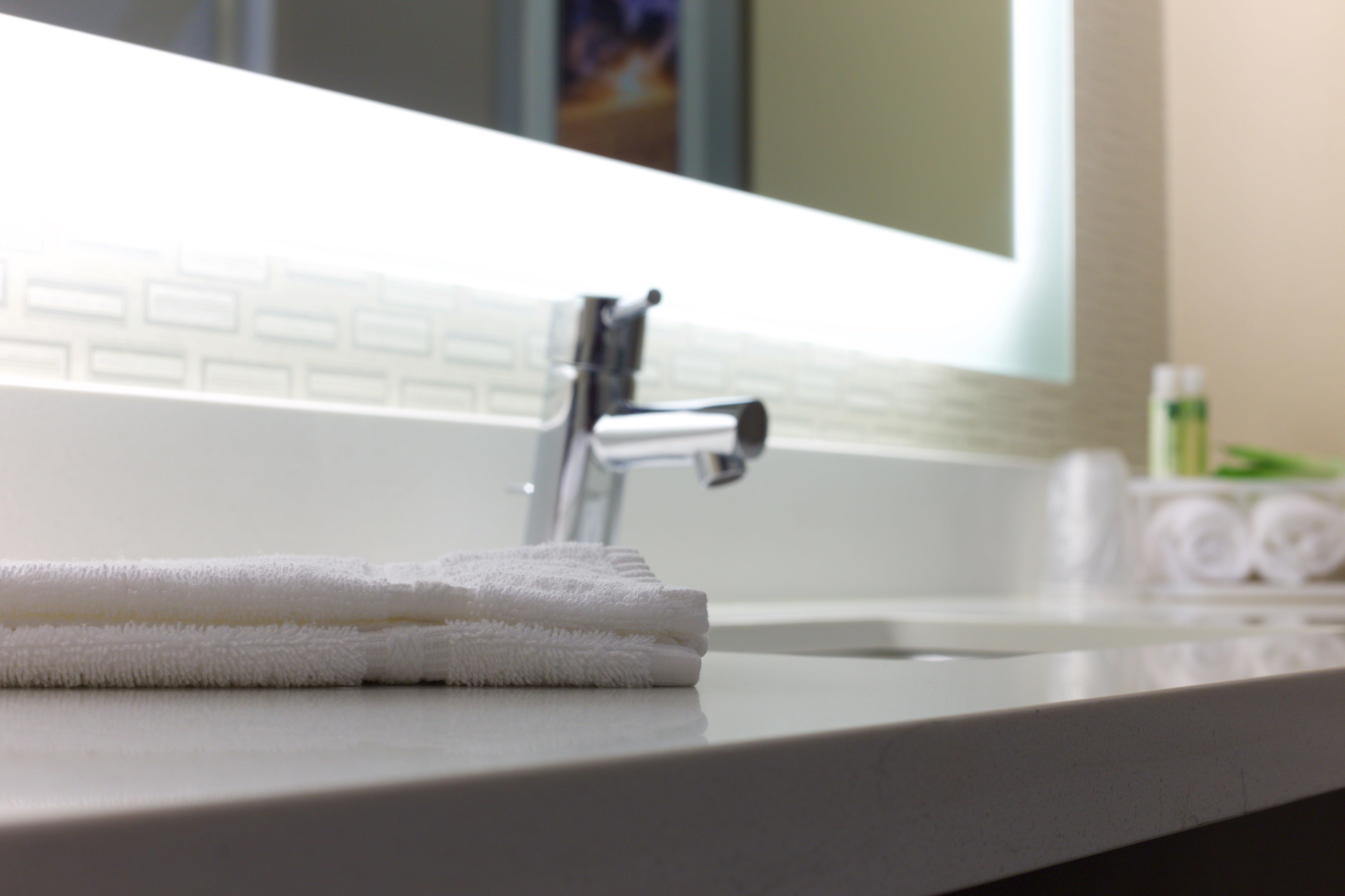 Holiday Inn Express Fargo Sw I94 Medical Center, An Ihg Hotel Esterno foto