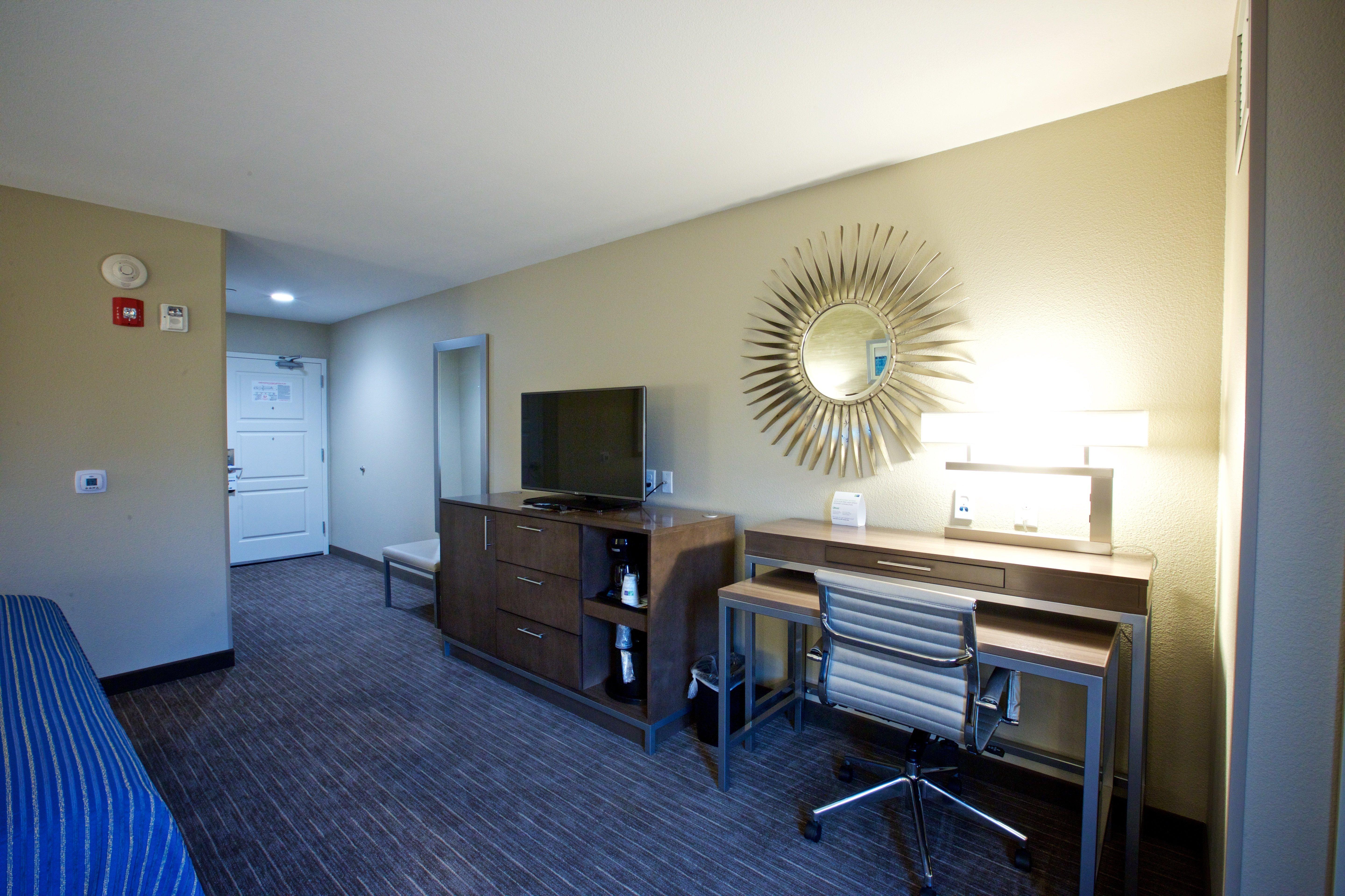 Holiday Inn Express Fargo Sw I94 Medical Center, An Ihg Hotel Esterno foto