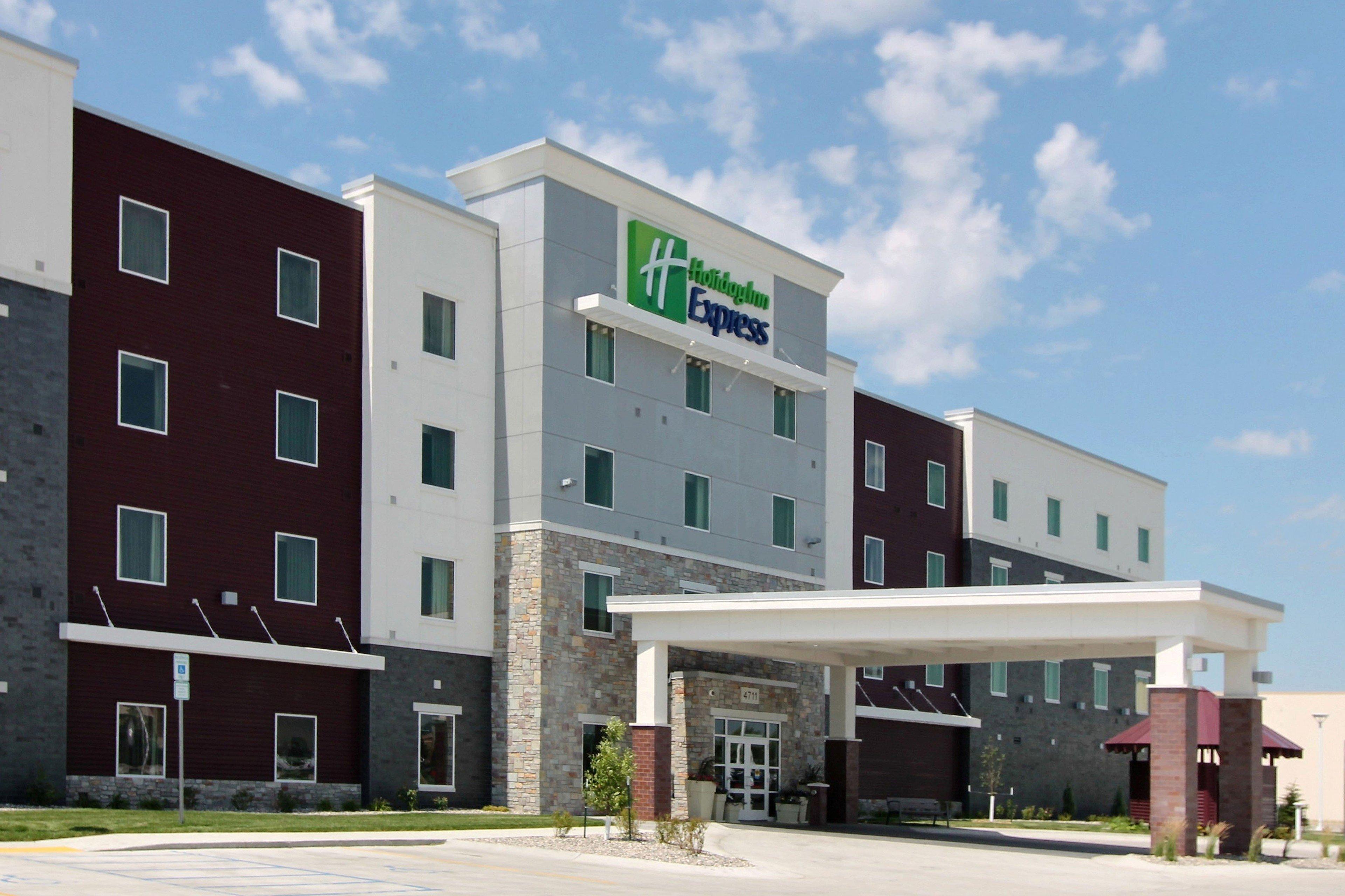 Holiday Inn Express Fargo Sw I94 Medical Center, An Ihg Hotel Esterno foto